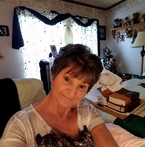 Meet your Posher, Joyce